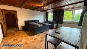 Apartment mit 2 Wohn- Schlafzimmern und grosser Küche für bis zu 6 Personen - Image 1