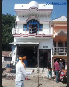 Pratoos Homestay - Image 2