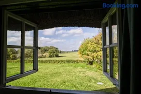 Reetdachhaus mit großem Garten und Kamin - Image 3