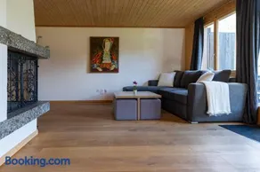 Beautiful Apartment With Stunning View - Chalet Mutthorn - Image 2