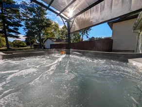 French Island Whot Tub, Kayak, Lake View, Ev - Image 3
