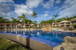 Palms 14 Luxury Beachfront Villa - Image 2