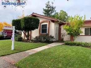 5bd2.5ba Near Apple in Cupertino - Image 4