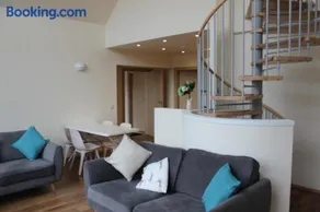 Wilderness Apartments - Image 5