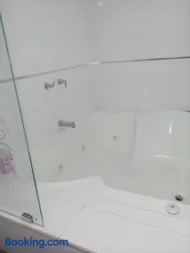 Confort Plaza Hotel - Image 4