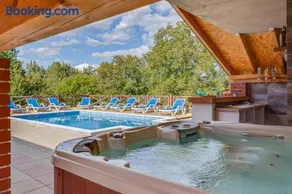 Peaceful Villa in Gornje Dubrave with Private Pool - Image 1
