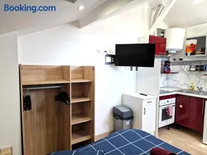 08 - Joli studio tout équipé pour 2 personnes, lit double, parking privatif gratuit, grand fourgon possible, tout le linge de maison est fourni - Image 4