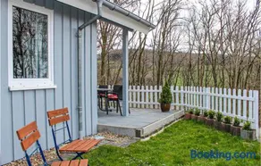 3 Bedroom Cozy Home In Extertal - Image 1