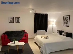 Apartment avec cours - Image 1