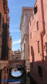 Venice Romantic Home - Image 3