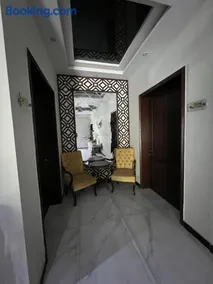 brick hotel & luxury suites - Image 2