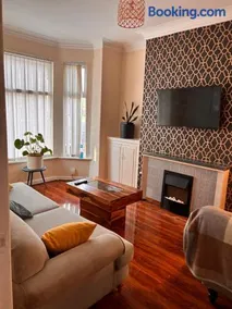 Spacious 4BR Home - Sleeps 7 - 2 Baths - Long Stay - Image 3