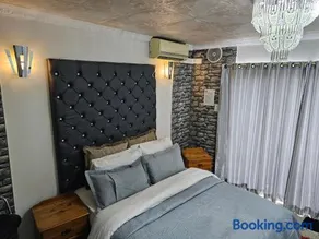 RJs Guesthouse - Image 2
