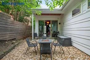 3BR East Austin Unit B - Sleeps 10 Pet Friendly - Image 4
