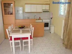 Elena's Holiday Home - Image 4