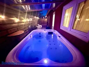Charming Scandinavian eco house with private garden and jacuzzi between Amsterdam Haarlem and Schiphol Airport - Image 2