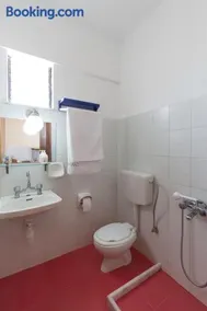 Cozy Archangelos apartments with private parking - Image 3