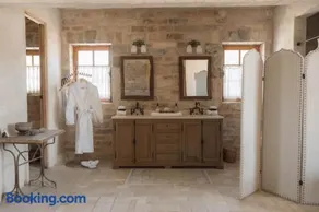 Sunstone Villa the Avignon Suite - Image 5