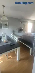 Cheerful Ajax Rooms & Apartments - Image 2