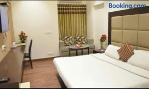 Guest house Gurgaon - Image 1
