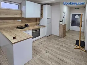 Apartman LENI2 u centru Zajecara - Image 3