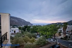 Persephone's Villa - Image 4