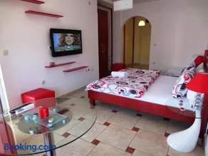 Apartments Jovan city center with free parking - Image 5
