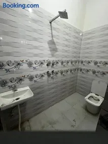 Om Shiva Rentals - Image 5
