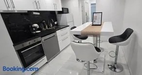 Chez Bio - Image 1