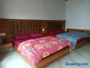 Hotel Rishwasha & Restaurant - Image 4