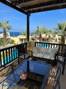 Sunset Seafront Home - Image 2