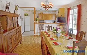 6 Bedroom Stunning Home In Pénestin - Image 1