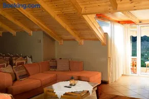 Cozy Σοφίτα - Image 1