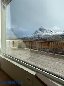 Scandinavian vibe with a view, close to Narvikfjellet - Image 4