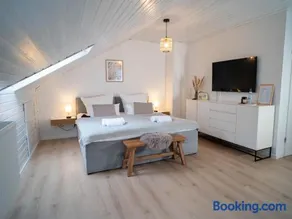 COZY&RELAX APARTMENT-Balkon Küche Parkplatz WIFI Netflix - Image 3
