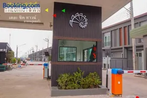 บ้านทาวน์โฮม ทั้งหลัง 2 นอน 3 น้ำ- The Chic Town - Image 2