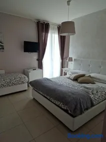 B&B Home Sweet Home - Image 2