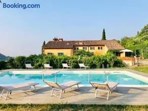Villa Avesa - Image 1