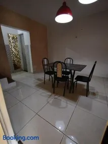Casa em Belém próximo aos principais pontos turisticos - Image 1