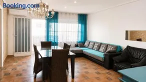 Spacious 3 bedroom flat 1 min to Beach with Terrace - Image 1