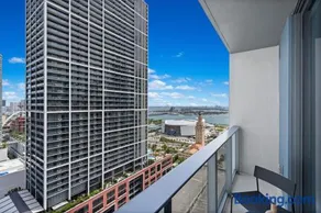 Skyline Miami Worldcenter - Pool - Image 3