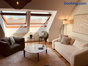 Modern 1BR plus sofabed apartment next to Metro U1 only 15min to City Center Vienna - Image 3
