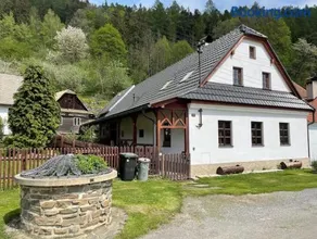 Chaloupka pod hradem - Image 1