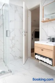 Lev Apartments - Image 4