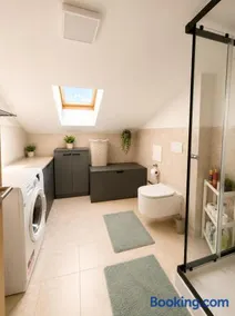 Spacious apartment close to Vienna in a calm area - Image 3