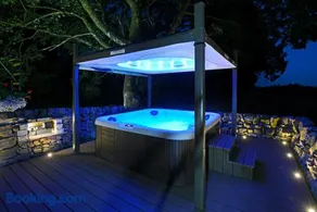 Craigadam Lodge with Hot tub - Image 3