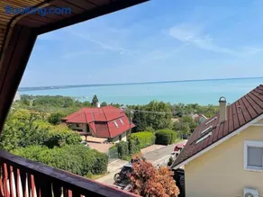 Weekend home with Lake Balaton panorama - Image 5