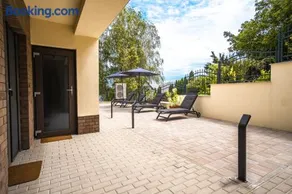 Kiss-Henézi Guest House - Image 3