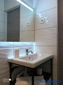 Studio 2 - Image 5