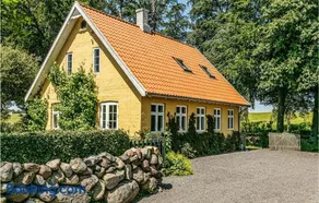 Risegård, Lejl A - Image 1